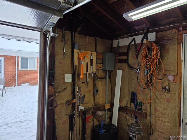 24920 Chernick Street, Taylor, MI 48180