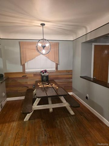 24920 Chernick Street, Taylor, MI 48180