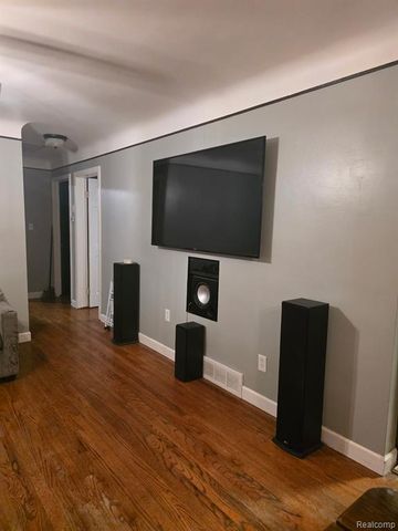 24920 Chernick Street, Taylor, MI 48180