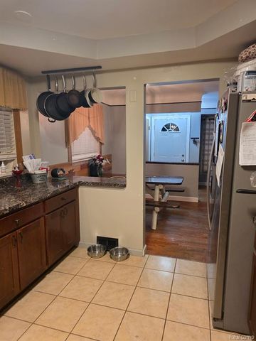 24920 Chernick Street, Taylor, MI 48180