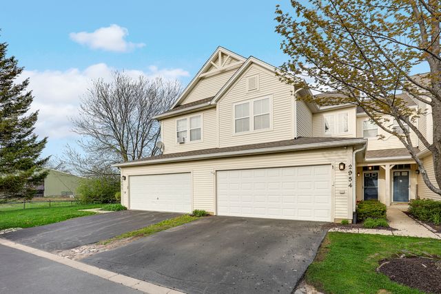 2954 Falling Waters Lane, Lindenhurst, IL 60046