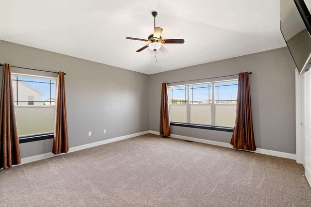 1360 Foxwood PASS, Oconomowoc, WI 53066