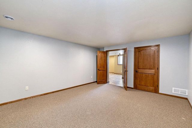 1360 Foxwood PASS, Oconomowoc, WI 53066