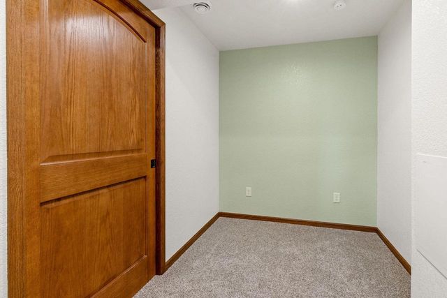 1360 Foxwood PASS, Oconomowoc, WI 53066