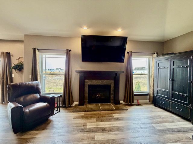 1360 Foxwood PASS, Oconomowoc, WI 53066