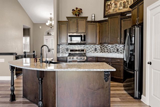 1360 Foxwood PASS, Oconomowoc, WI 53066