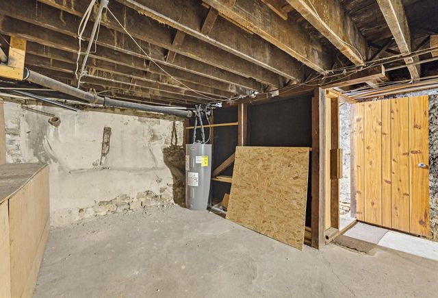 309-313 W Milwaukee Street, Janesville, WI 53548