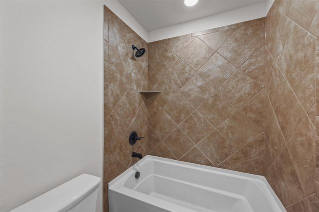 905 Foxtail Drive, Mansfield, TX 76063