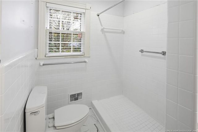 1513 Raeford Road, Fayetteville, NC 28305