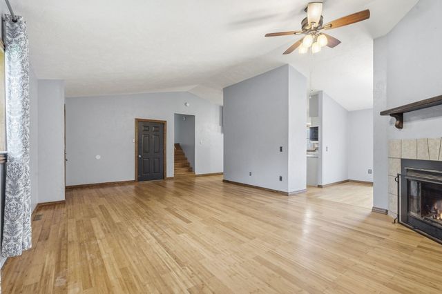 4040 W Woodshill Court, Springfield, MO 65802