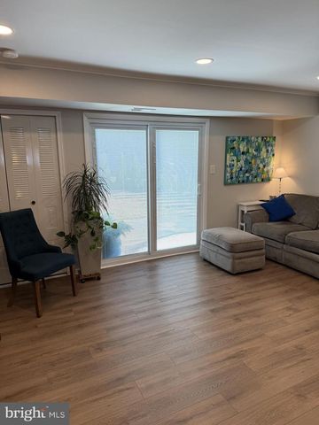 630 WHITTIER DR, Warminster, PA 18974