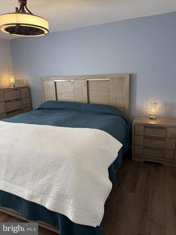 630 WHITTIER DR, Warminster, PA 18974