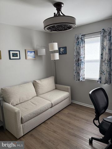 630 WHITTIER DR, Warminster, PA 18974