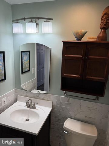 630 WHITTIER DR, Warminster, PA 18974