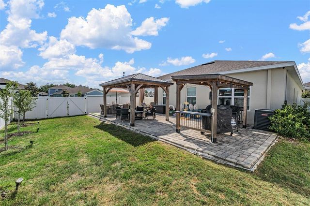 29345 MEADOWCROFT AVENUE, Wesley Chapel, FL 33544