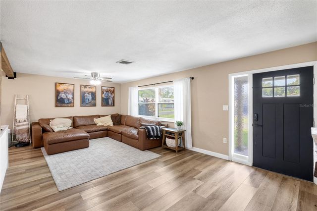 6623 12TH TERRACE N, St Petersburg, FL 33710