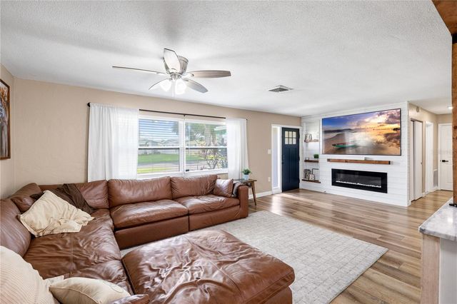 6623 12TH TERRACE N, St Petersburg, FL 33710