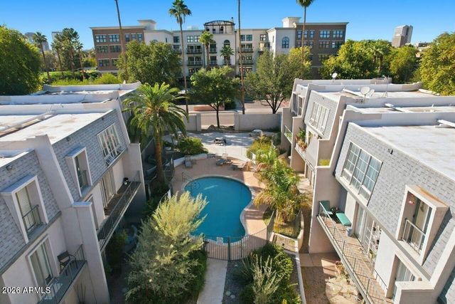 1004 E OSBORN Road E, Phoenix, AZ 85014