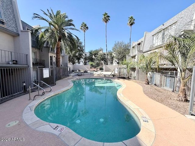 1004 E OSBORN Road E, Phoenix, AZ 85014