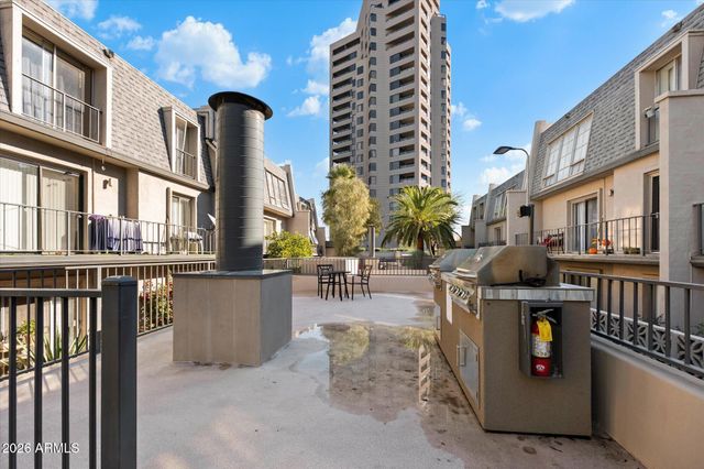 1004 E OSBORN Road E, Phoenix, AZ 85014