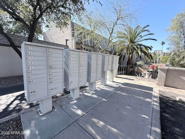 1004 E OSBORN Road E, Phoenix, AZ 85014