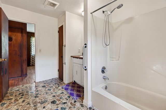 3501 Wilson Avenue, Signal Mountain, TN 37377