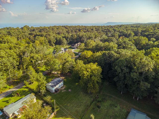 3501 Wilson Avenue, Signal Mountain, TN 37377