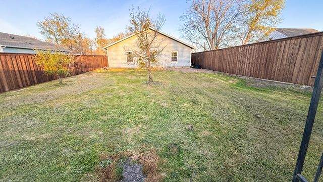 307 S New Mexico Street, Celina, TX 75009