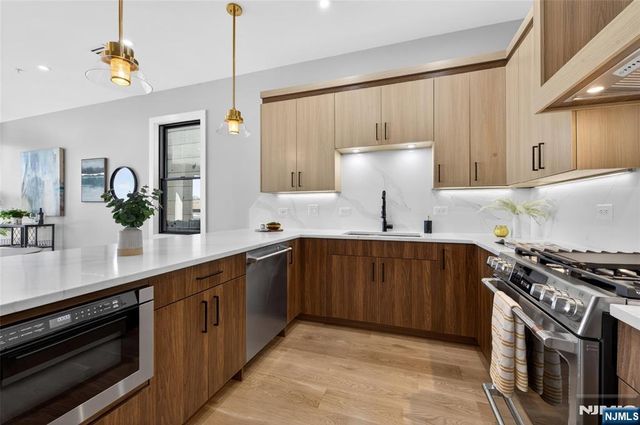 172 Griffith Street 3, Jersey City, NJ 07307