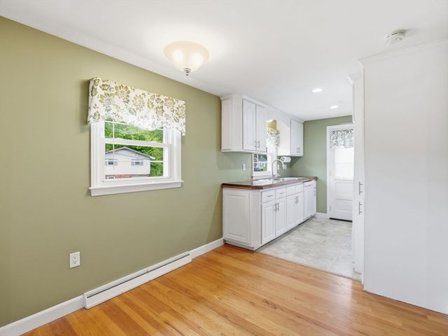 35 Southern Ave, Weymouth, MA 02188