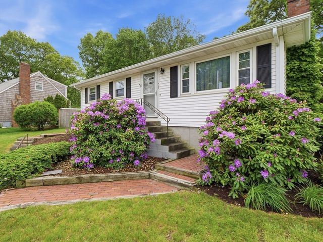 35 Southern Ave, Weymouth, MA 02188