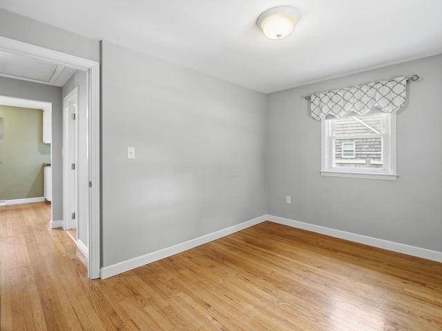 35 Southern Ave, Weymouth, MA 02188