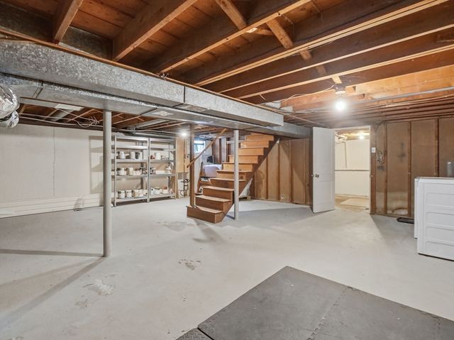 35 Southern Ave, Weymouth, MA 02188