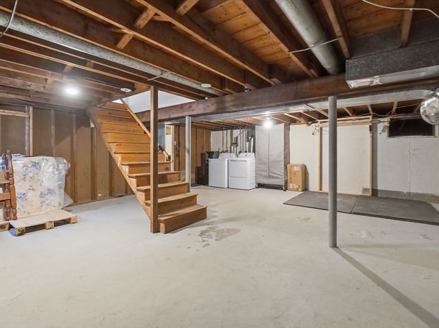 35 Southern Ave, Weymouth, MA 02188
