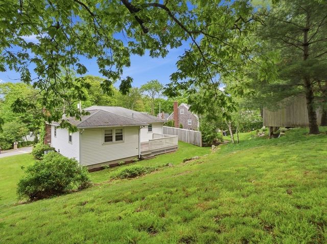35 Southern Ave, Weymouth, MA 02188