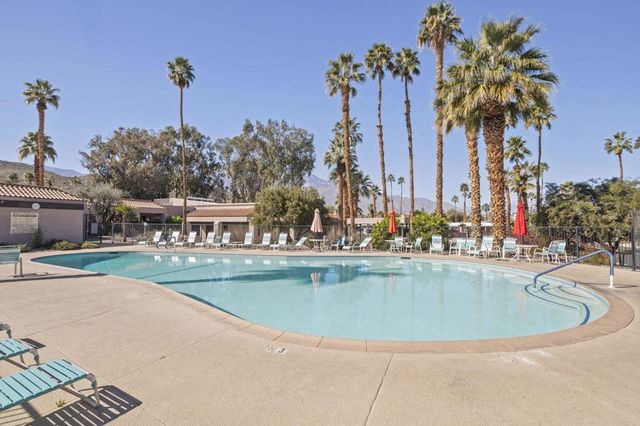 246 Laredo Drive, Palm Springs, CA 92264