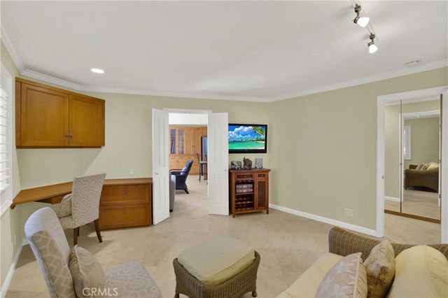 31561 Table Rock Drive 213, Laguna Beach, CA 92651