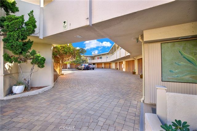 31561 Table Rock Drive 213, Laguna Beach, CA 92651