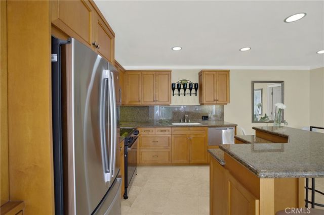 31561 Table Rock Drive 213, Laguna Beach, CA 92651