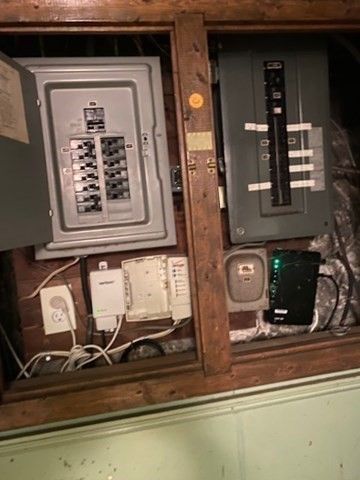 32 Vernon St, Waltham, MA 02453