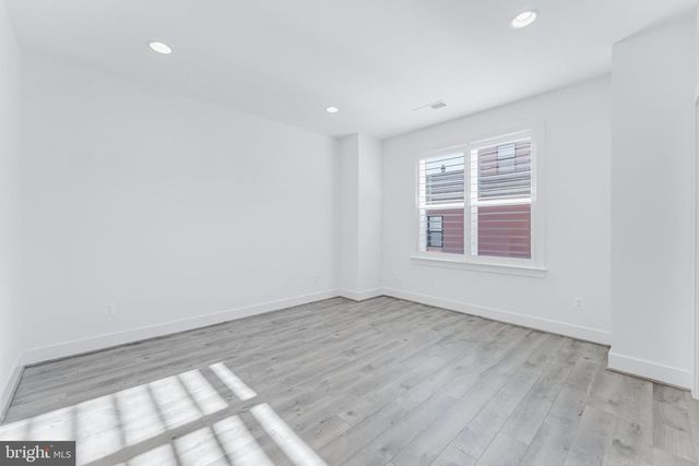 3510 BELLFLOWER LN, Rockville, MD 20852