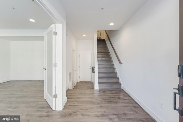 3510 BELLFLOWER LN, Rockville, MD 20852