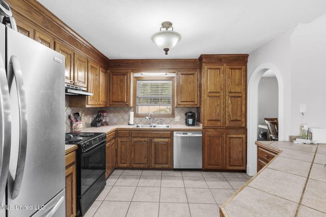 1522 W Flowers Road, Terry, MS 39170
