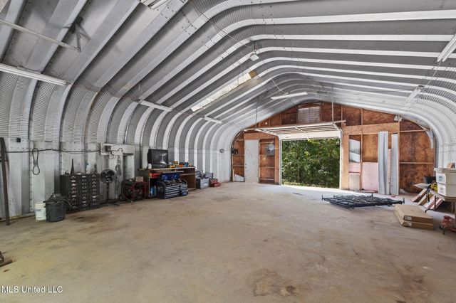 1522 W Flowers Road, Terry, MS 39170