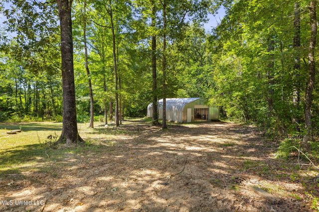 1522 W Flowers Road, Terry, MS 39170