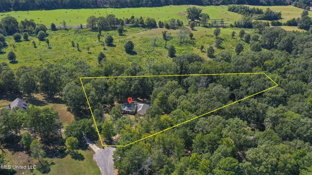 1522 W Flowers Road, Terry, MS 39170