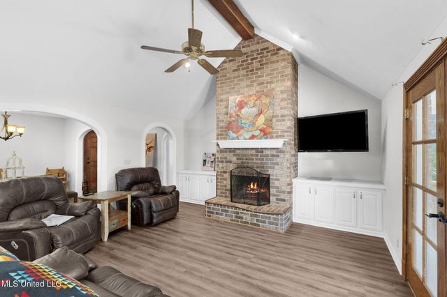 1522 W Flowers Road, Terry, MS 39170