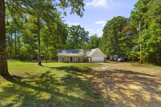 1522 W Flowers Road, Terry, MS 39170