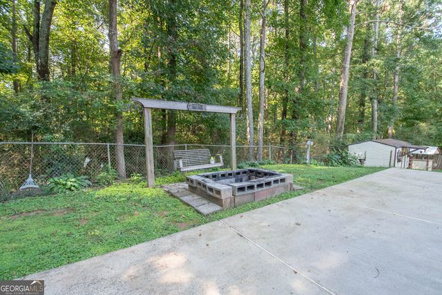 88 Sweeper Smith Road, Newnan, GA 30263