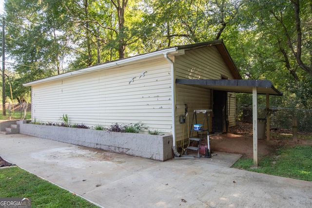 88 Sweeper Smith Road, Newnan, GA 30263